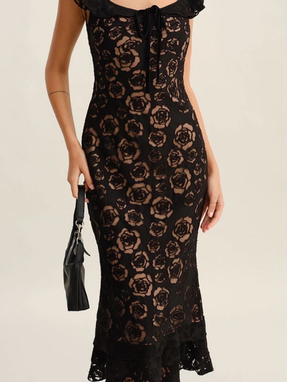 Rihoas Black Textured Ruffle Mermaid Midi Dress